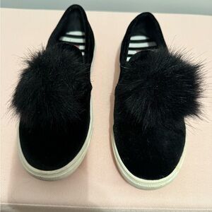 BETSEY JOHNSON ZAPP BLACK VELVET SLIP ON SHOE/SNEAKER W POM POM - like new
